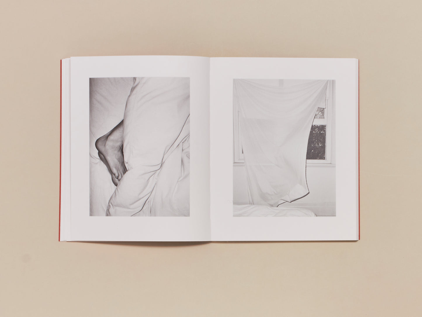 Katrin Koenning, between the skin and sea