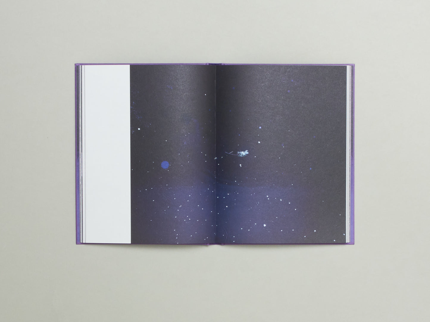 Marinos Tsagkarakis, Strawberry Blue